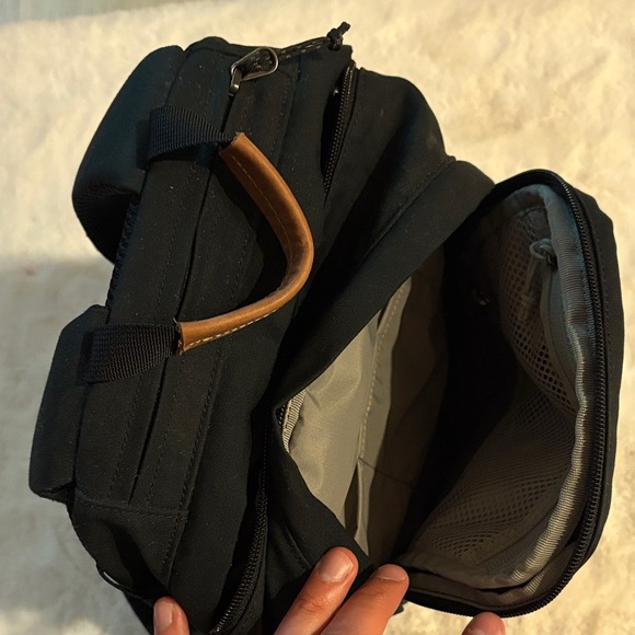 Fjallraven Raven 20 - Black - Picture 4 of 5